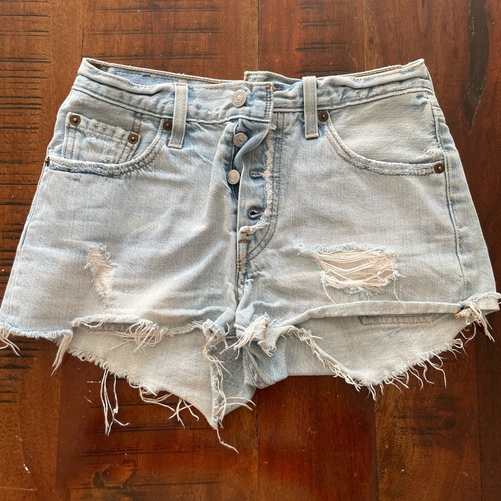 Distressed Levi’s shorts